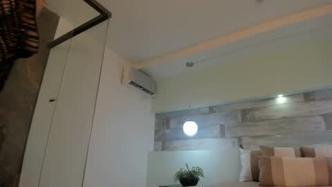 Snapshot of valeriiee21 chatting on 01-06-26, 11:29 valeriiee21 online show from 01-06-26, 11:29