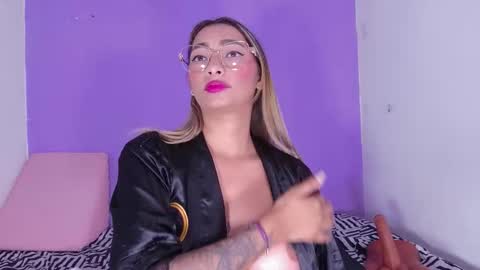 Valeryn online show from 11-15-25, 03:15