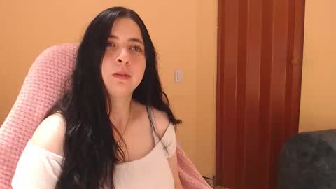 Snapshot of valery_cute_18 chatting on 10-16-25, 11:55 valery cute 18 online show from 10-16-25, 11:55