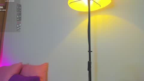 Snapshot of valery_kils chatting on 10-30-25, 02:13 VALERY online show from 10-30-25, 02:13