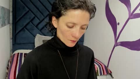 VALERY MORE online show from 11-06-25, 12:17