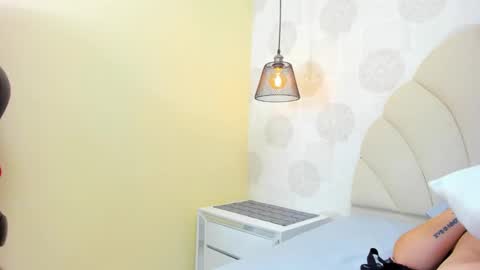 Snapshot of valery_smitd chatting on 02-01-25, 05:37 Valery online show from 02-01-25, 05:37