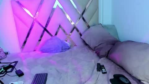 valery_sweet04 online show from 05-31-26, 05:04