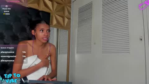 Snapshot of valery_villa_ chatting on 12-03-24, 10:18 Valery online show from 12-03-24, 10:18