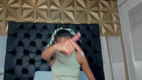 Snapshot of valery_villa_ chatting on 01-02-25, 07:18 Valery online show from 01-02-25, 07:18