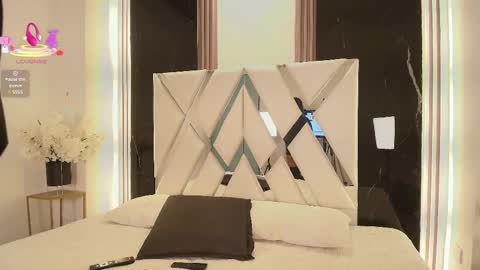 Snapshot of valery_wang chatting on 02-25-25, 12:24 Val online show from 02-25-25, 12:24