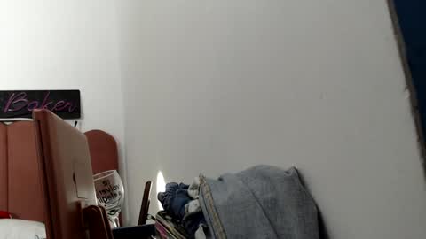 B V Naughty online show from 12-18-24, 09:47