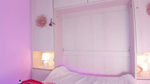 valerymeyerr online show from 12-21-25, 04:08