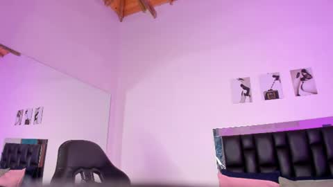 Snapshot of valeryts1 chatting on 06-26-26, 06:12 ValeryTs1 online show from 06-26-26, 06:12