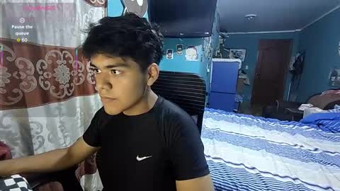 Snapshot of valesh20 chatting on 02-06-26, 12:48 Valesh19 online show from 02-06-26, 12:48