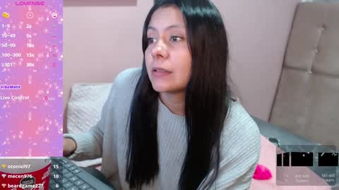 Snapshot of valevicious chatting on 12-03-24, 10:18 valevicious online show from 12-03-24, 10:18