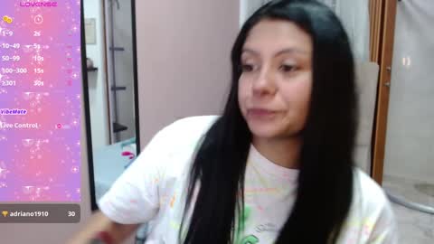 Snapshot of valevicious chatting on 12-19-24, 10:10 valevicious online show from 12-19-24, 10:10