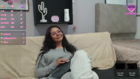 Snapshot of valevicious chatting on 02-26-25, 05:50 valevicious online show from 02-26-25, 05:50