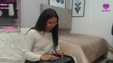 Snapshot of valevicious chatting on 03-06-25, 07:21 valevicious online show from 03-06-25, 07:21