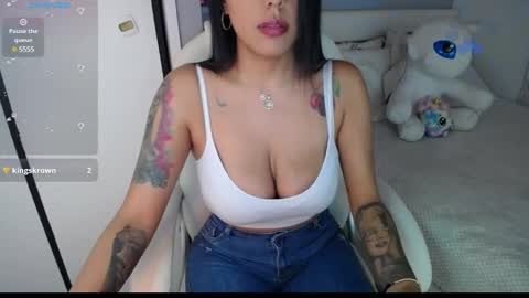 Snapshot of valewants chatting on 01-12-25, 04:21 Onlyfans katerinneval online show from 01-12-25, 04:21