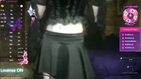 Snapshot of valhanna_ chatting on 09-18-25, 12:12 Valhanna online show from 09-18-25, 12:12