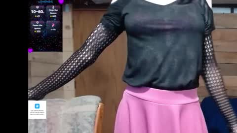 Snapshot of valhanna_ chatting on 09-30-25, 04:39 Valhanna online show from 09-30-25, 04:39