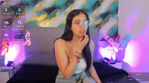 Snapshot of valk_diaz chatting on 06-30-26, 04:35 Valk online show from 06-30-26, 04:35
