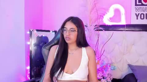 Snapshot of valk_diaz chatting on 07-20-26, 10:39 Valk online show from 07-20-26, 10:39