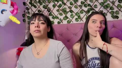 Snapshot of valkiria_and_dione chatting on 06-03-26, 02:33 Valkiria and Dione online show from 06-03-26, 02:33
