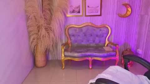 Valkiria  online show from 11-04-25, 01:21