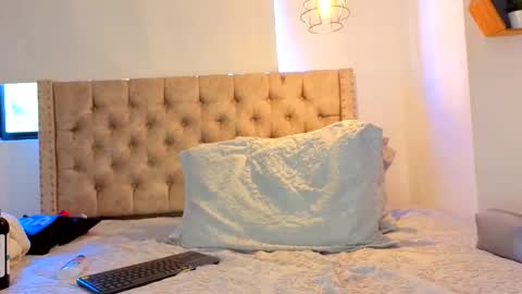Valkiry Monts online show from 06-01-26, 02:19