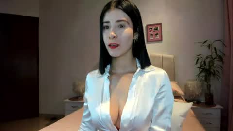 Snapshot of vallejo_macarena chatting on 06-12-26, 03:38 Macarena online show from 06-12-26, 03:38