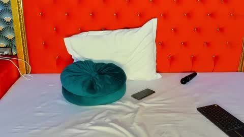 Valerie Val V online show from 03-02-25, 12:11