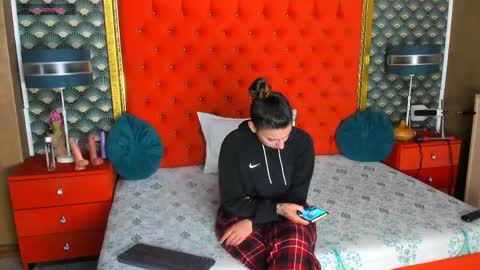 Valerie Val V online show from 05-28-26, 02:25