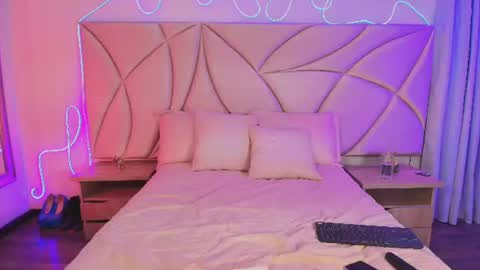 Snapshot of valleryc chatting on 06-17-26, 11:49 Vallery online show from 06-17-26, 11:49