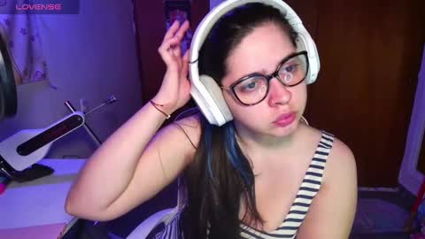 Im Violet online show from 02-05-25, 09:25