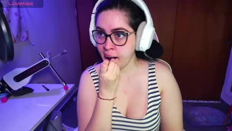 Im Violet online show from 02-06-25, 12:00