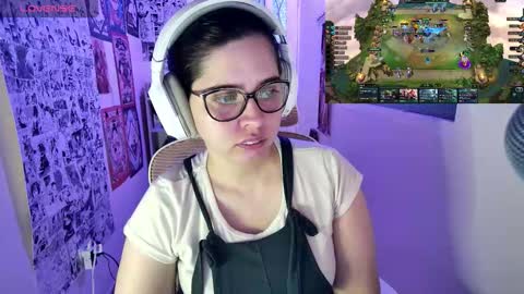 Im Violet online show from 11-05-25, 05:29