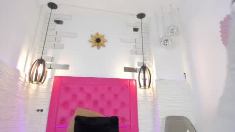 Snapshot of valloletsamar chatting on 01-04-25, 11:11 Vallolet Peach online show from 01-04-25, 11:11