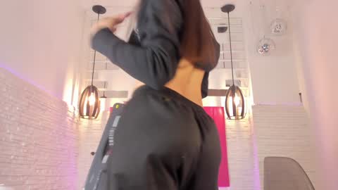 Snapshot of valloletsamar chatting on 01-07-25, 12:20 Vallolet Peach online show from 01-07-25, 12:20