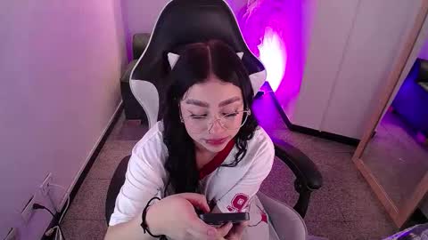 Snapshot of vallolett__ chatting on 02-04-26, 08:03 vallolett__ online show from 02-04-26, 08:03