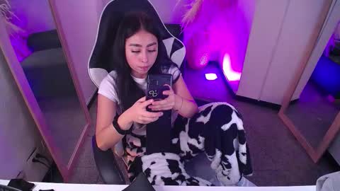 Snapshot of vallolett__ chatting on 03-09-26, 08:24 vallolett__ online show from 03-09-26, 08:24