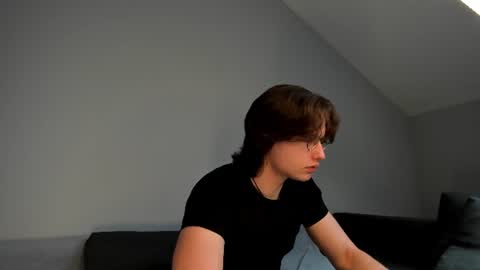 Valo online show from 06-14-26, 11:45