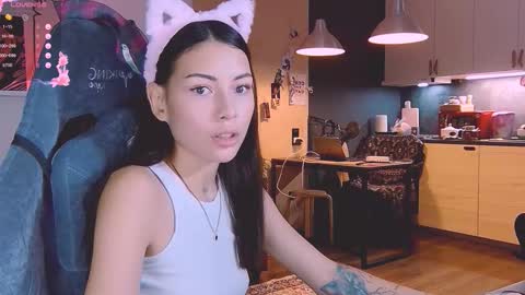 Little Devil online show from 10-28-25, 05:15