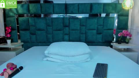 valtira nova online show from 10-09-25, 07:12