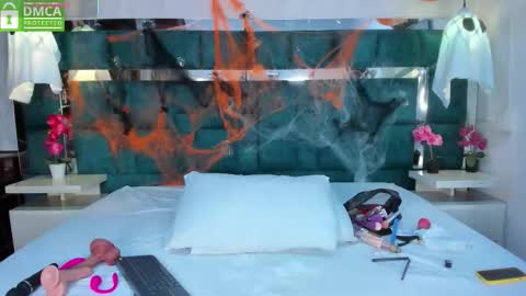 valtira nova online show from 10-29-25, 07:37