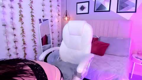 Snapshot of valu_sub_ chatting on 09-29-25, 02:00 valu_sub_ online show from 09-29-25, 02:00