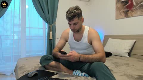 Snapshot of valyvalisimo chatting on 02-06-26, 06:29 valyvalisimo online show from 02-06-26, 06:29