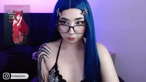 Snapshot of vammpyjane chatting on 12-05-25, 01:03 vammpyjane online show from 12-05-25, 01:03