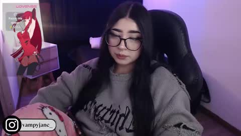 Snapshot of vammpyjane chatting on 01-09-26, 02:25 vammpyjane online show from 01-09-26, 02:25