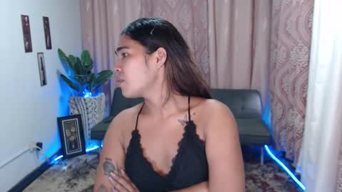 vampy_ebony_laxine online show from 10-09-25, 04:32