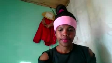 Snapshot of vanafiry chatting on 07-08-26, 12:31 vanafiry online show from 07-08-26, 12:31