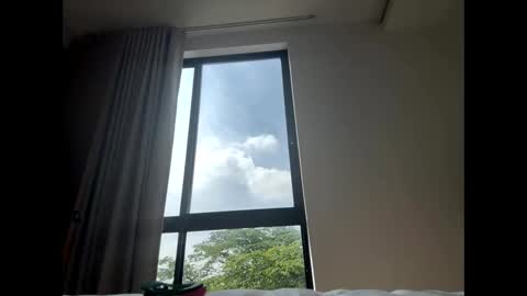 Snapshot of vanandjuani chatting on 03-13-26, 02:12 vanessa online show from 03-13-26, 02:12