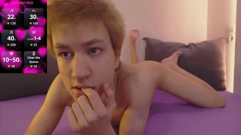 Snapshot of vance_blaze chatting on 11-30-25, 10:41 Vance online show from 11-30-25, 10:41