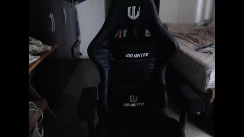 Snapshot of vancoserx111 chatting on 01-12-26, 05:29 vancoserx111 online show from 01-12-26, 05:29